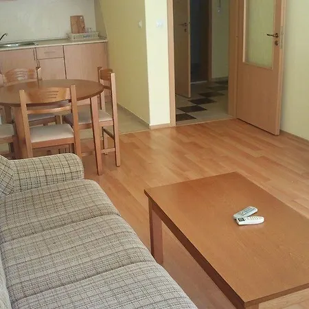 Darius Hstl Ξενοδοχείο 3*