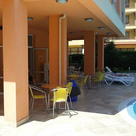 Darius Hstl Σάνι Μπιτς