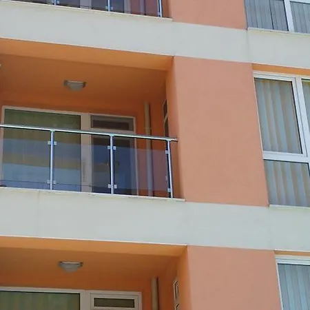 Darius Hstl Słoneczny Brzeg