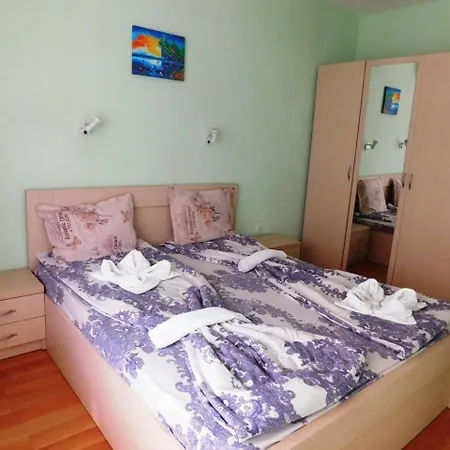 Darius Hstl Słoneczny Brzeg