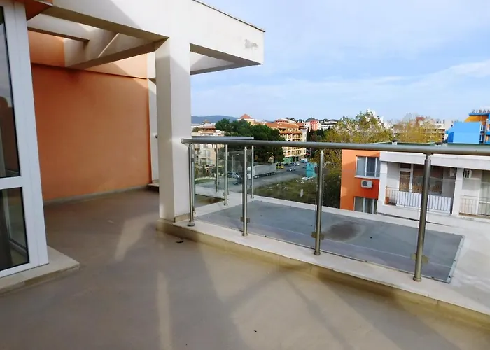 Darius Hstl Отель 3*